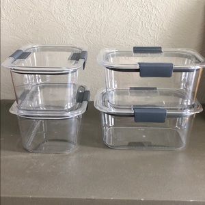 RUBBERMAID BRILLIANCE containers